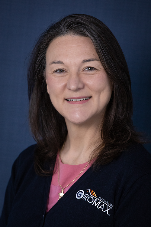 Headshot of Vesna Lowes wearing a Giromax Jumper